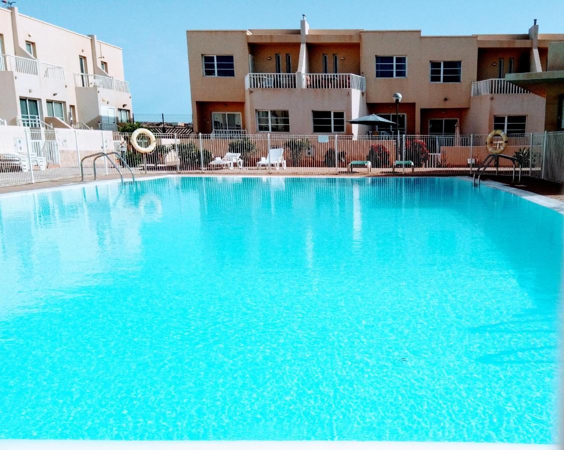 Litha House, 3 Bed Set Over 3 Floors 2 Mins From And Amenities 公寓